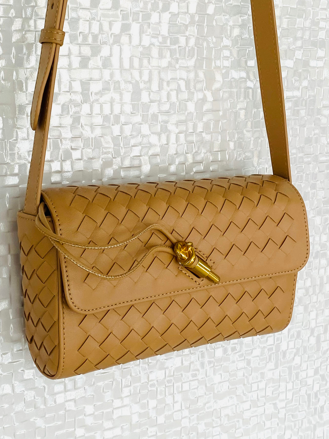 Nude Elegant Crossbody