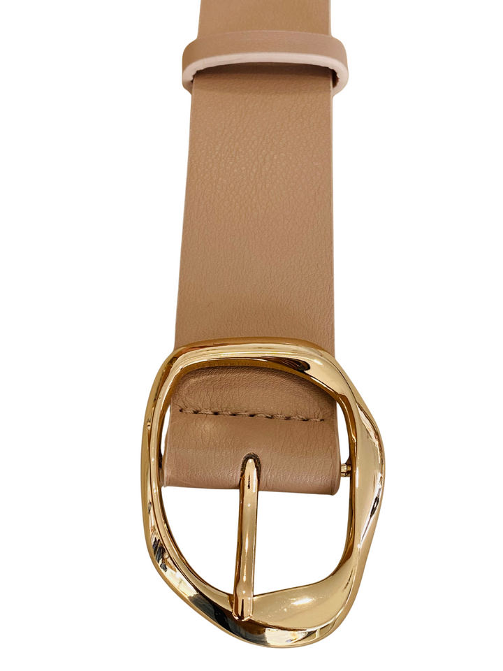 Antonia Belt