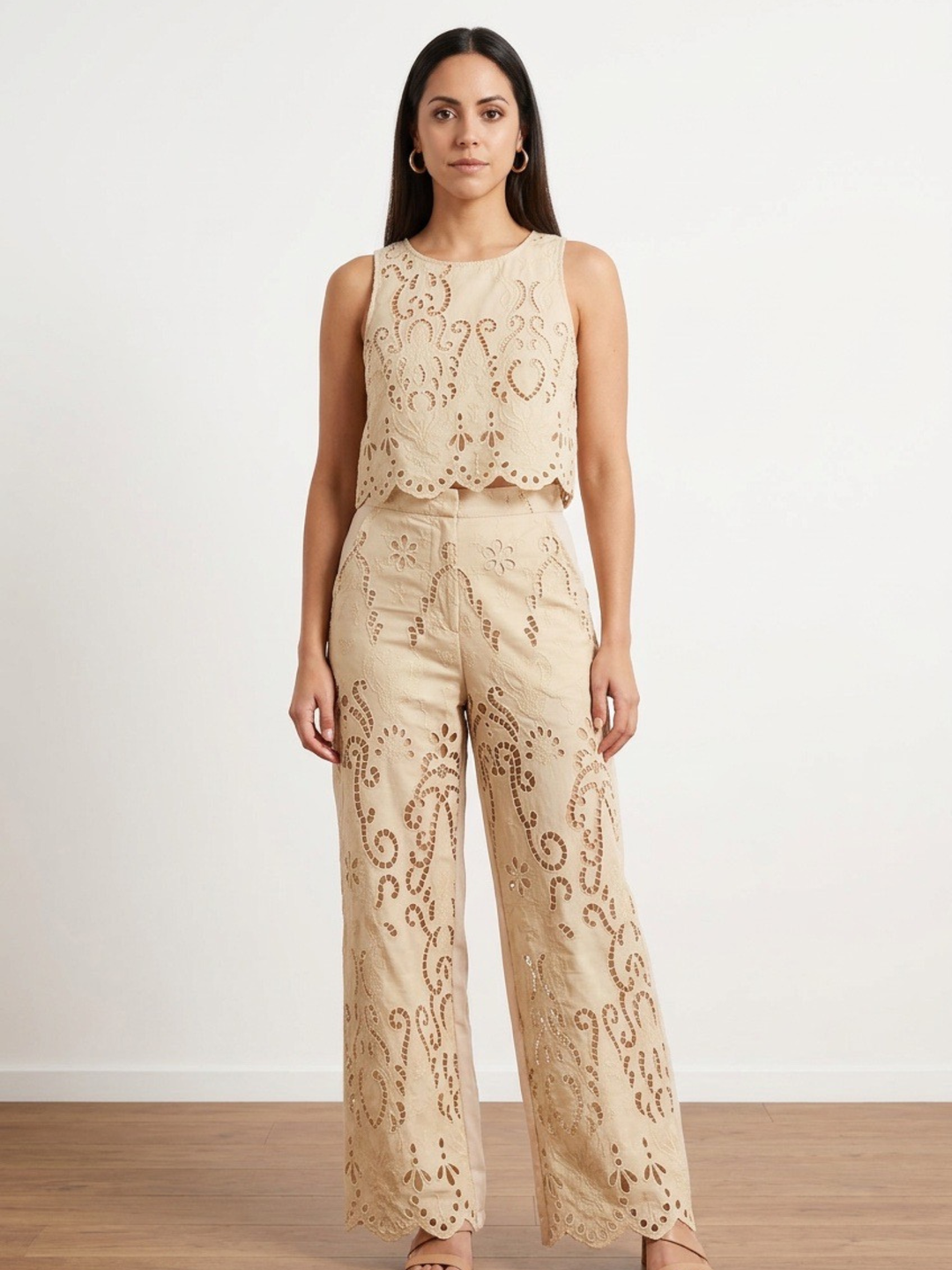 Eyelet Alexa Nude Set